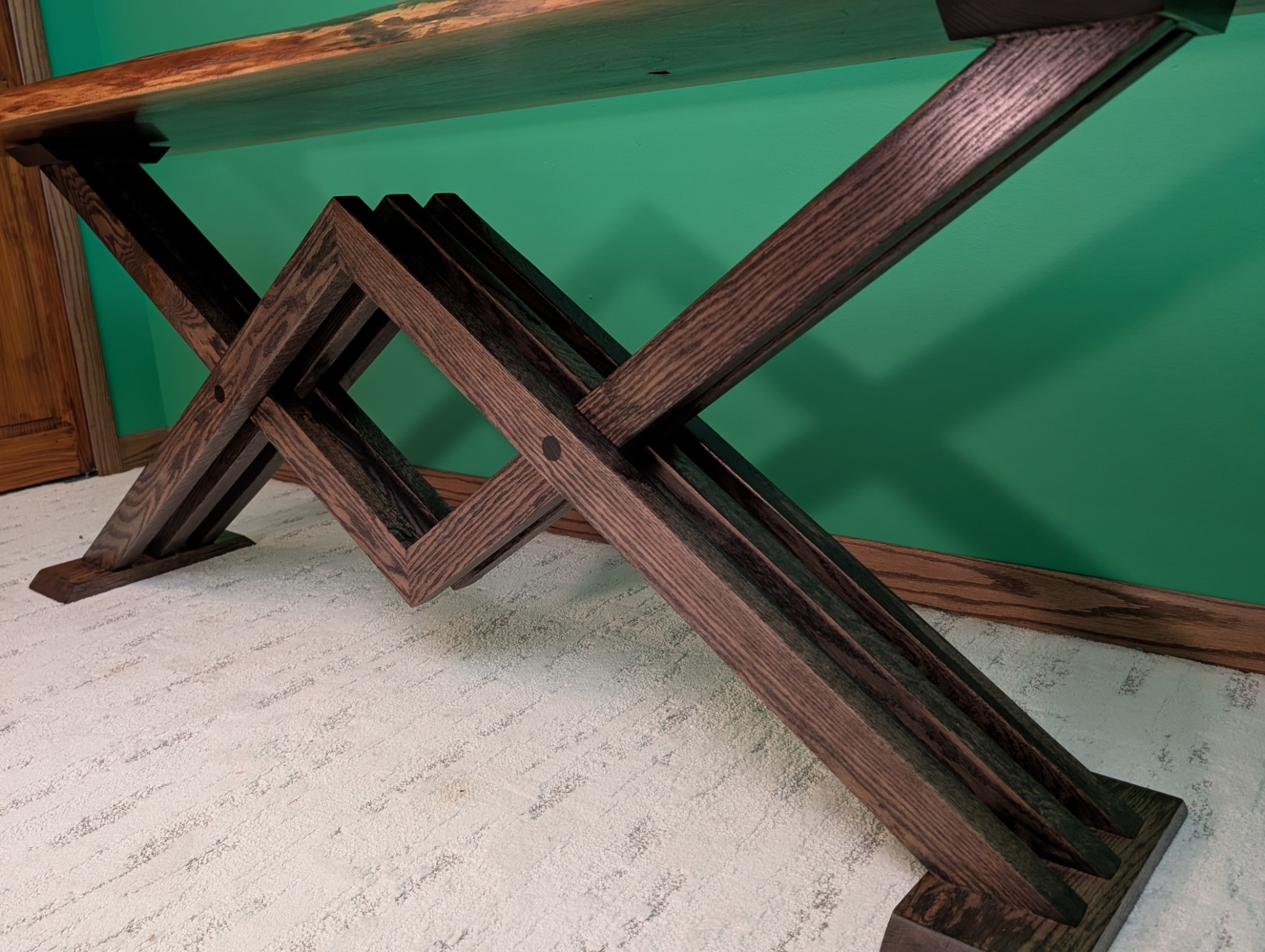 Low view through the interlocking oak base